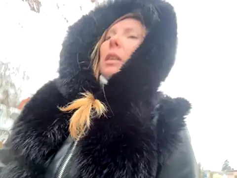 Snapshot of JenyJansy chatting on 3, 12, 2025 JenyJansy online show from 3, 12, 2025