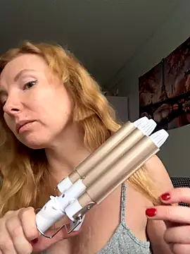 Snapshot of JenyJansy chatting on 5, 12, 2025 JenyJansy online show from 5, 12, 2025