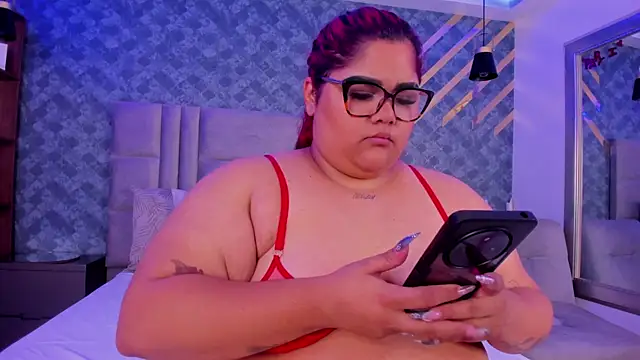 AlyzzandreRouge online show from 18, 12, 2025