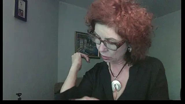 Snapshot of Kelly_Flurr chatting on 25, 5, 2026 Kelly Flurr online show from 25, 5, 2026