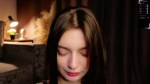 Sara Kinsly online show from 14, 12, 2025