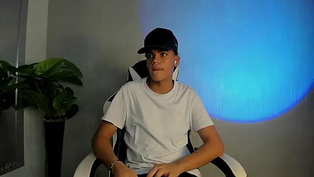 Isaac Collins  online show from 2, 12, 2025