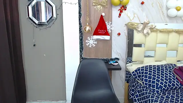 Snapshot of kim_curlyy chatting on 5, 12, 2025 kim curlyy online show from 5, 12, 2025