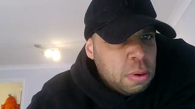 Snapshot of Samueldan12 chatting on 26, 11, 2025 Samueldan12 online show from 26, 11, 2025