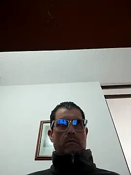 Fuegosutil online show from 6, 1, 2026