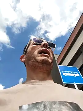 Fuegosutil online show from 7, 1, 2026