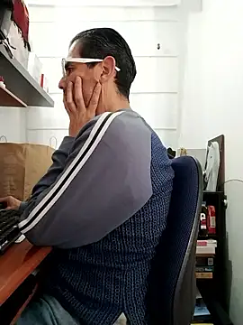 Fuegosutil online show from 14, 1, 2026