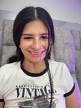 ZafiraNavarro online show from 11, 5, 2026