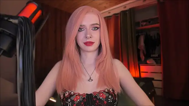 Snapshot of Mistress_Iris chatting on 30, 11, 2025 Mistress Iris online show from 30, 11, 2025