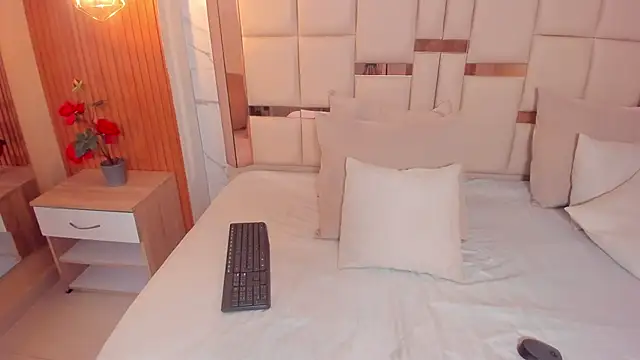 samantha quinnn online show from 22, 2, 2026