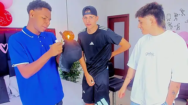 Snapshot of Crazy_porkys chatting on 17, 2, 2026 Crazy porkys online show from 17, 2, 2026