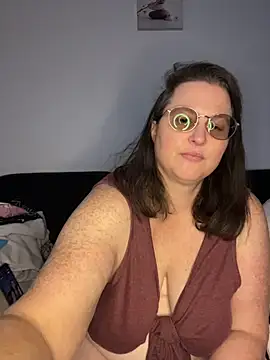 bea french curvy online show from 7, 3, 2026