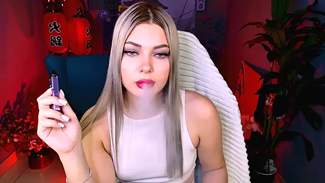 Snapshot of HyileyClark chatting on 22, 3, 2026 HyileyClark online show from 22, 3, 2026