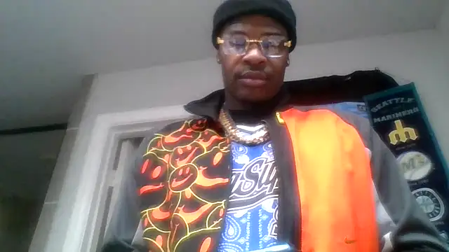 YOUNGmj6023 online show from 3, 12, 2025