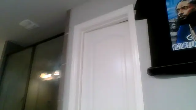 YOUNGmj6023 online show from 3, 12, 2025