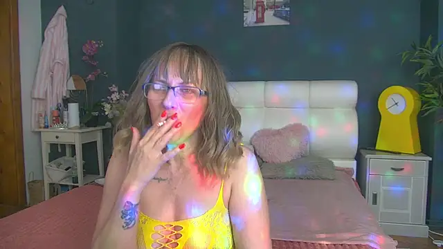 Cougar Milff online show from 6, 5, 2026