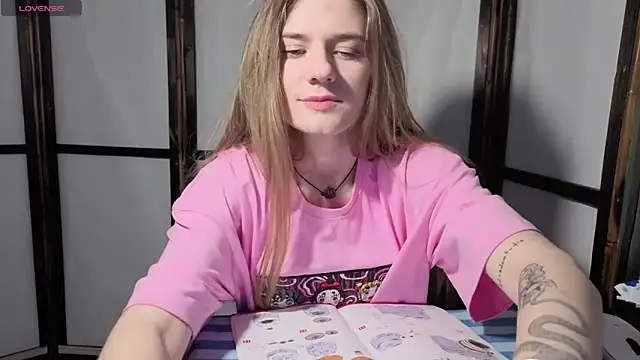 Adell Love online show from 17, 5, 2026