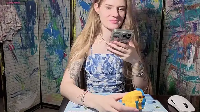 Adell Love online show from 20, 5, 2026