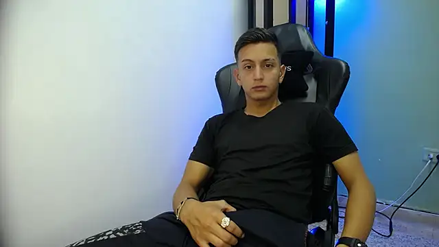 Snapshot of Bagels_ chatting on 4, 12, 2025 Bagels online show from 4, 12, 2025