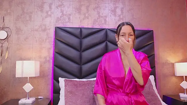 KeylaTompson online show from 19, 12, 2025