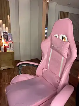 coraline vera online show from 24, 3, 2026