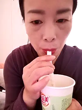 mimi2052 online show from 9, 3, 2026