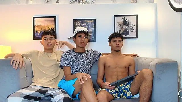 COUPLES BOYS online show from 13, 3, 2026