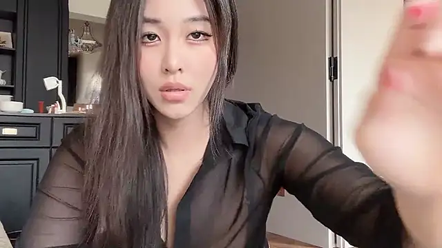 Snapshot of Celestisse- chatting on 4, 2, 2026 Celestisse- online show from 4, 2, 2026