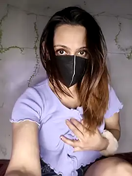 Snapshot of HONEY_BEBS chatting on 8, 2, 2026 HONEY BEBS online show from 8, 2, 2026