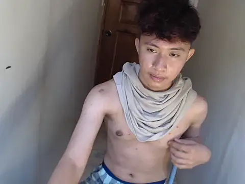 asiantwink0000 online show from 18, 1, 2026