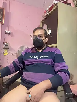 Snapshot of Saxymood1111 chatting on 16, 12, 2025 Saxymood1111 online show from 16, 12, 2025