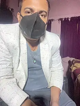 Snapshot of Saxymood1111 chatting on 18, 12, 2025 Saxymood1111 online show from 18, 12, 2025