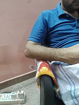 Snapshot of smgrtamil chatting on 17, 12, 2025 smgrtamil online show from 17, 12, 2025