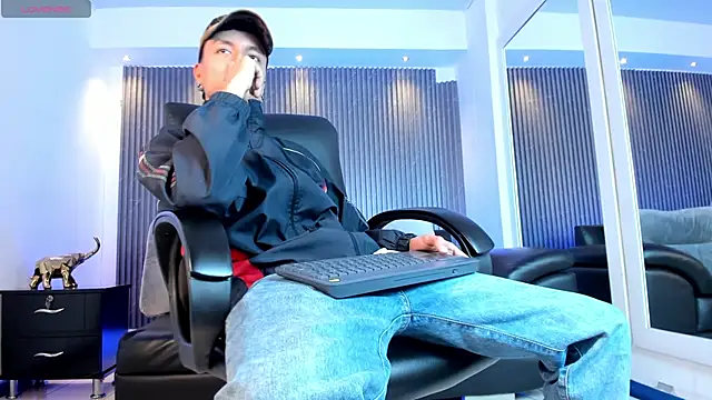 Bastthianxxx online show from 18, 12, 2025