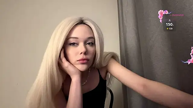 Snapshot of ElyaMur chatting on 28, 3, 2026 ElyaMur online show from 28, 3, 2026