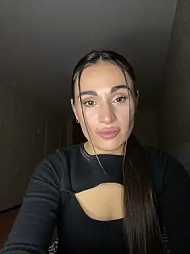 Snapshot of MonikaSi chatting on 17, 12, 2025 MonikaSi online show from 17, 12, 2025