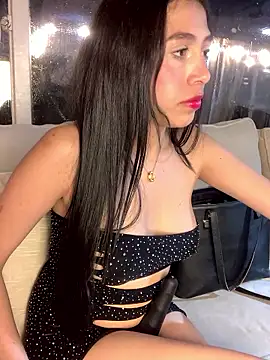 MiaScott Pink online show from 18, 1, 2026