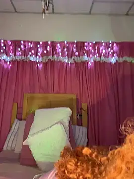 Snapshot of xyarela_Hot chatting on 3, 12, 2025 xyarela Hot online show from 3, 12, 2025