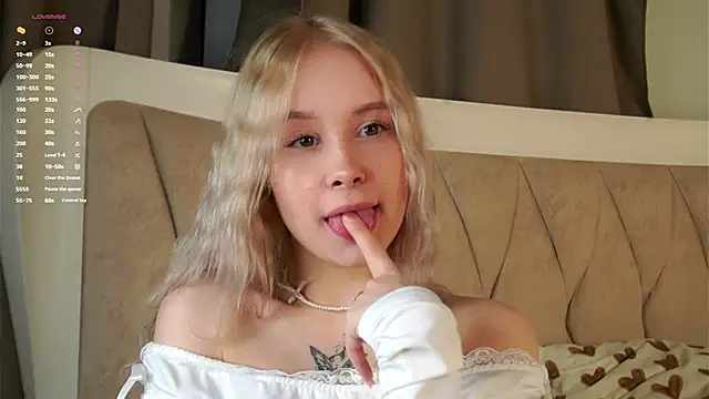 AunclreaVache online show from 6, 4, 2026