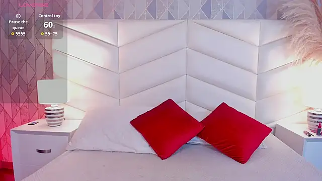 Lizzi Hotman  online show from 5, 12, 2025