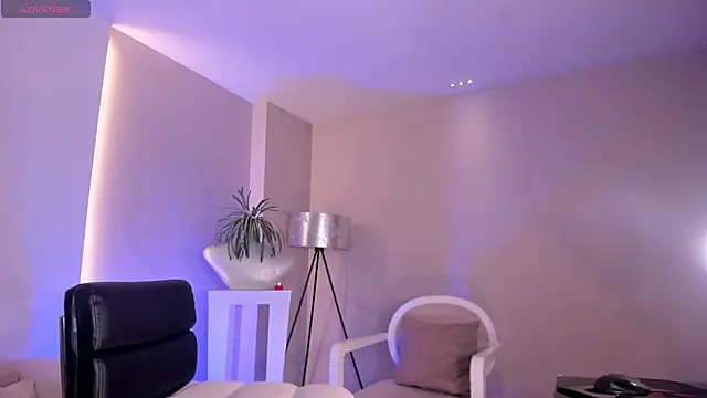 TinyAddams online show from 19, 12, 2025