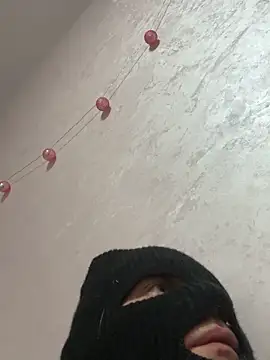 Snapshot of d0uble_trouble chatting on 20, 12, 2025 d0uble trouble online show from 20, 12, 2025