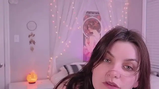 Snapshot of LysandraLace chatting on 23, 3, 2026 LysandraLace online show from 23, 3, 2026