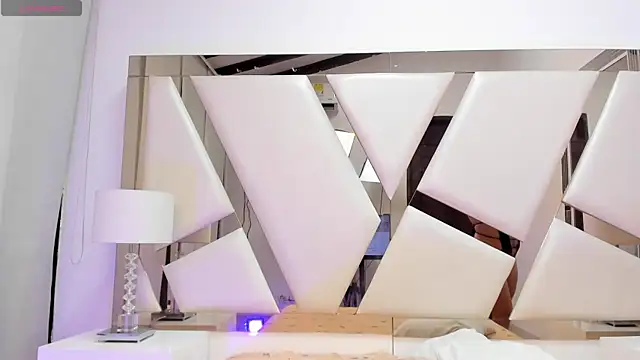 CandiceConnell online show from 21, 12, 2025