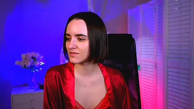 KateWillows online show from 29, 4, 2026