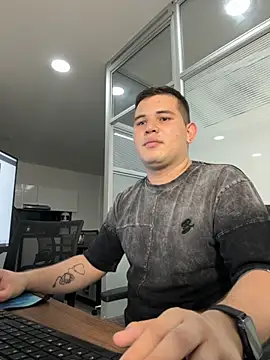 ian david Xxx online show from 2, 12, 2025