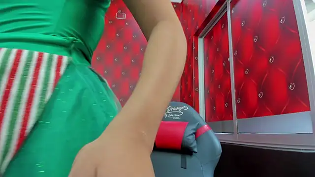 SofiCuutee online show from 21, 12, 2025