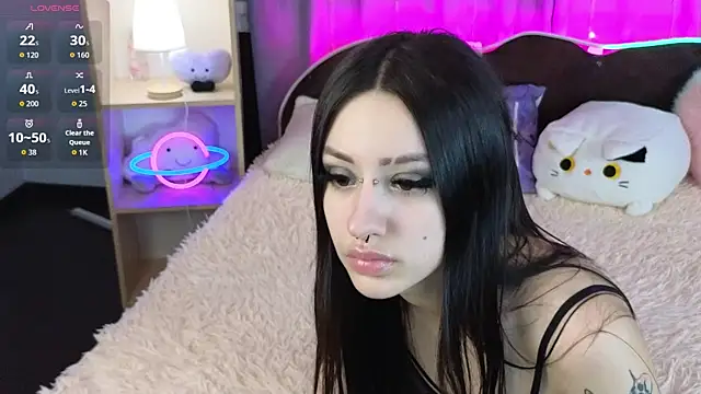 Snapshot of CosmicCanddy chatting on 18, 12, 2025 CosmicCanddy online show from 18, 12, 2025