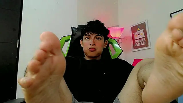 Snapshot of Green_XoX chatting on 1, 12, 2025 Green XoX online show from 1, 12, 2025