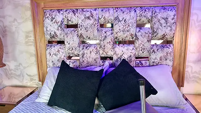 emily dempsey online show from 17, 2, 2026